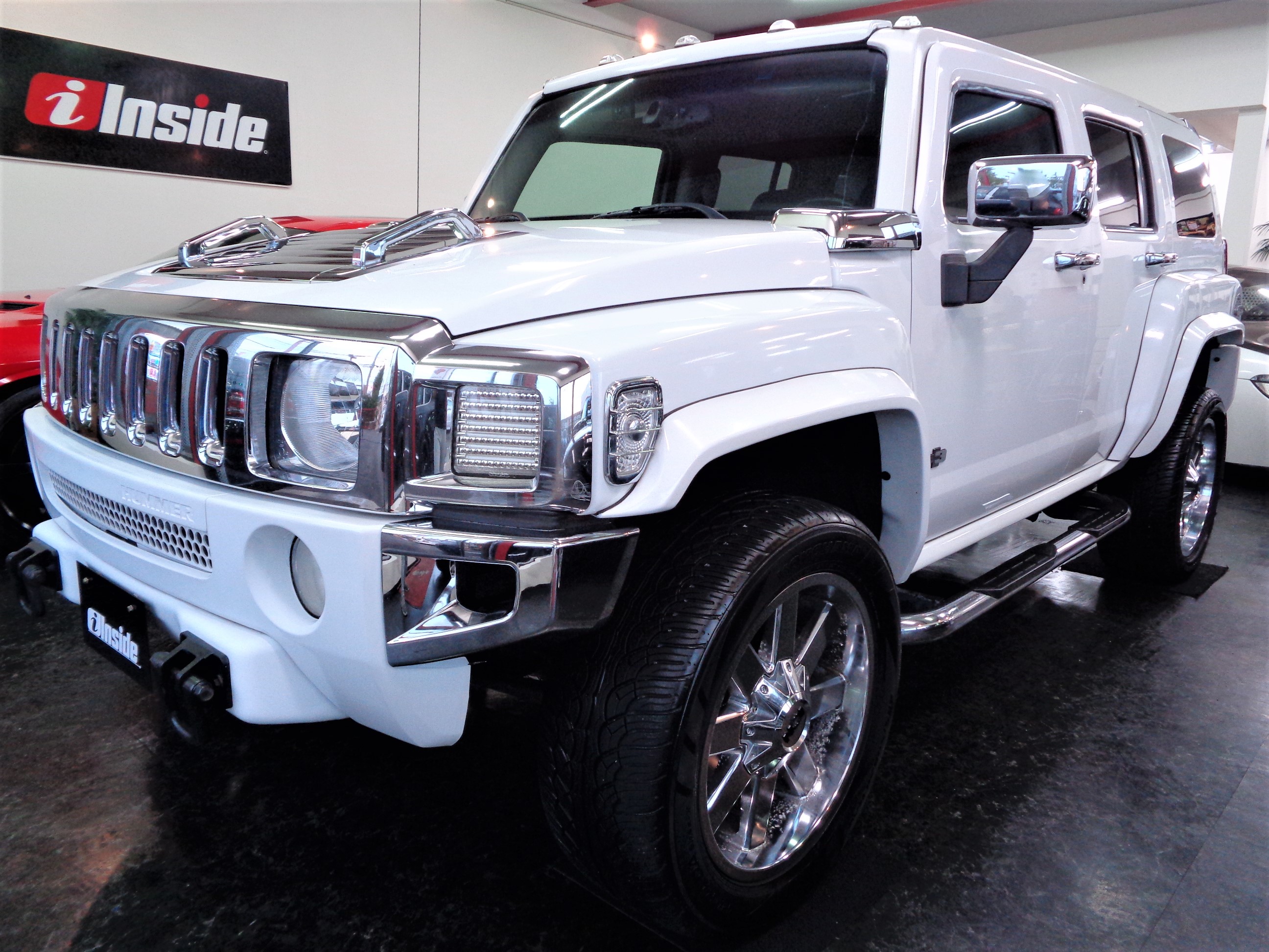 HUMMER H3 - 国産・輸入車スポーツカー専門店 - インサイド