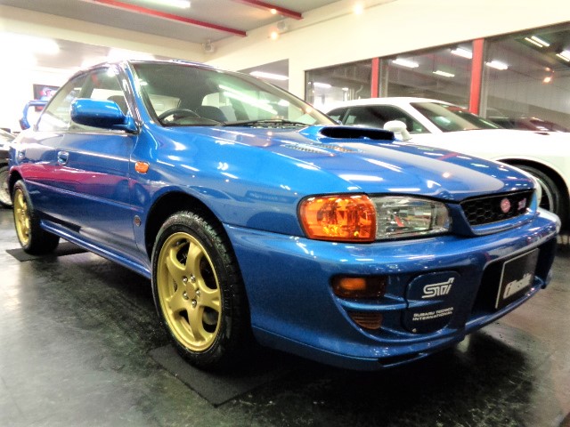 SUBARU IMPREZA WRX - 国産・輸入車スポーツカー専門店 - インサイド