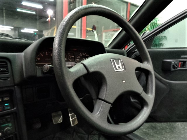 HONDA CR-X - 国産・輸入車スポーツカー専門店 - インサイド