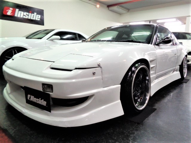 NISSAN 180SX - 国産・輸入車スポーツカー専門店 - インサイド