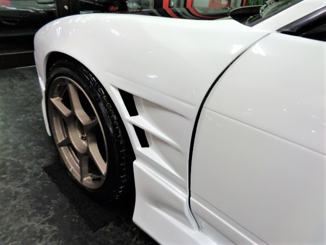 ☆ジモティ割あり☆ スポーツ車 28インチ 白 クリーニング済み TC114