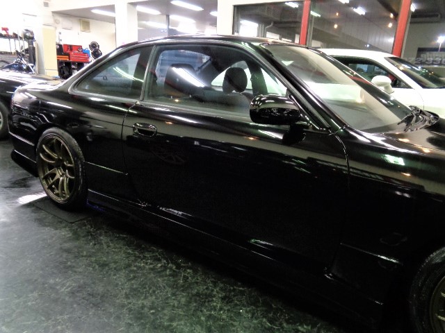 NISSAN SILVIA - 国産・輸入車スポーツカー専門店 - インサイド