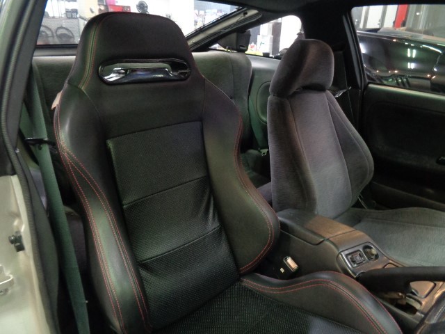 NISSAN 180SX - 国産・輸入車スポーツカー専門店 - インサイド