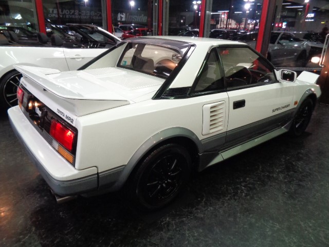 TOYOTA MR2 - 国産・輸入車スポーツカー専門店 - インサイド