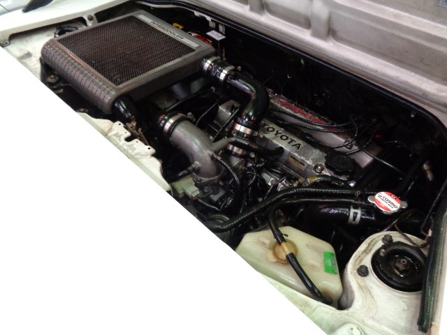 TOYOTA MR2 - 国産・輸入車スポーツカー専門店 - インサイド