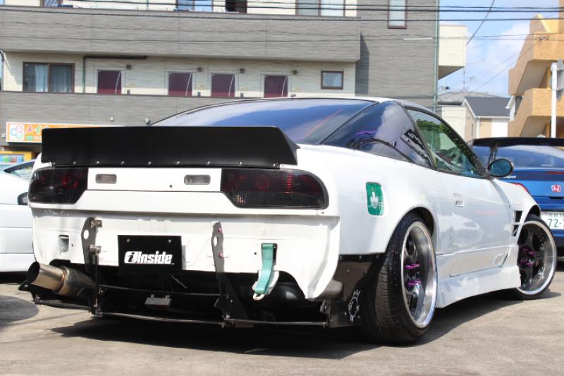 NISSAN 180SX - 国産・輸入車スポーツカー専門店 - インサイド