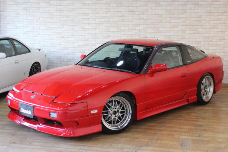 NISSAN 180SX - 国産・輸入車スポーツカー専門店 - インサイド