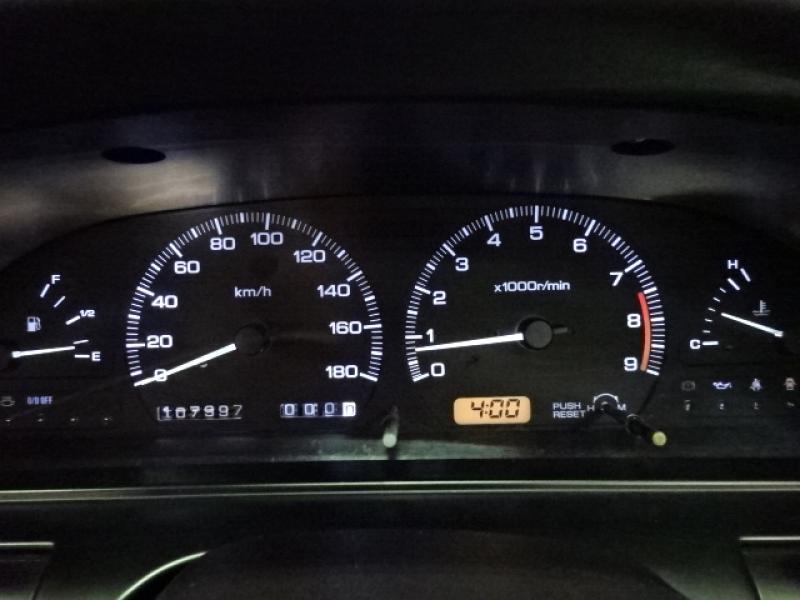 NISSAN 180SX - 国産・輸入車スポーツカー専門店 - インサイド