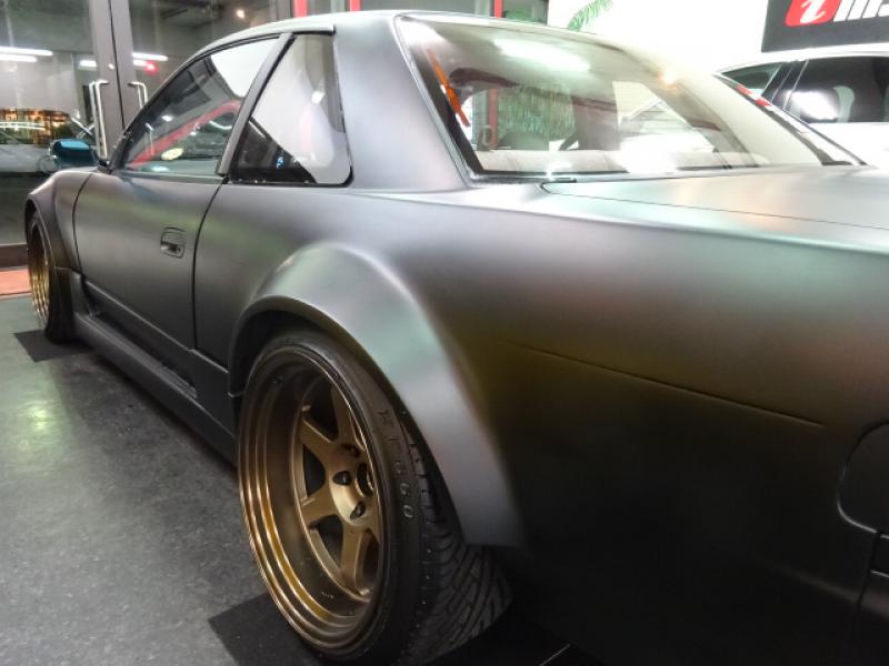 NISSAN SILVIA - 国産・輸入車スポーツカー専門店 - インサイド